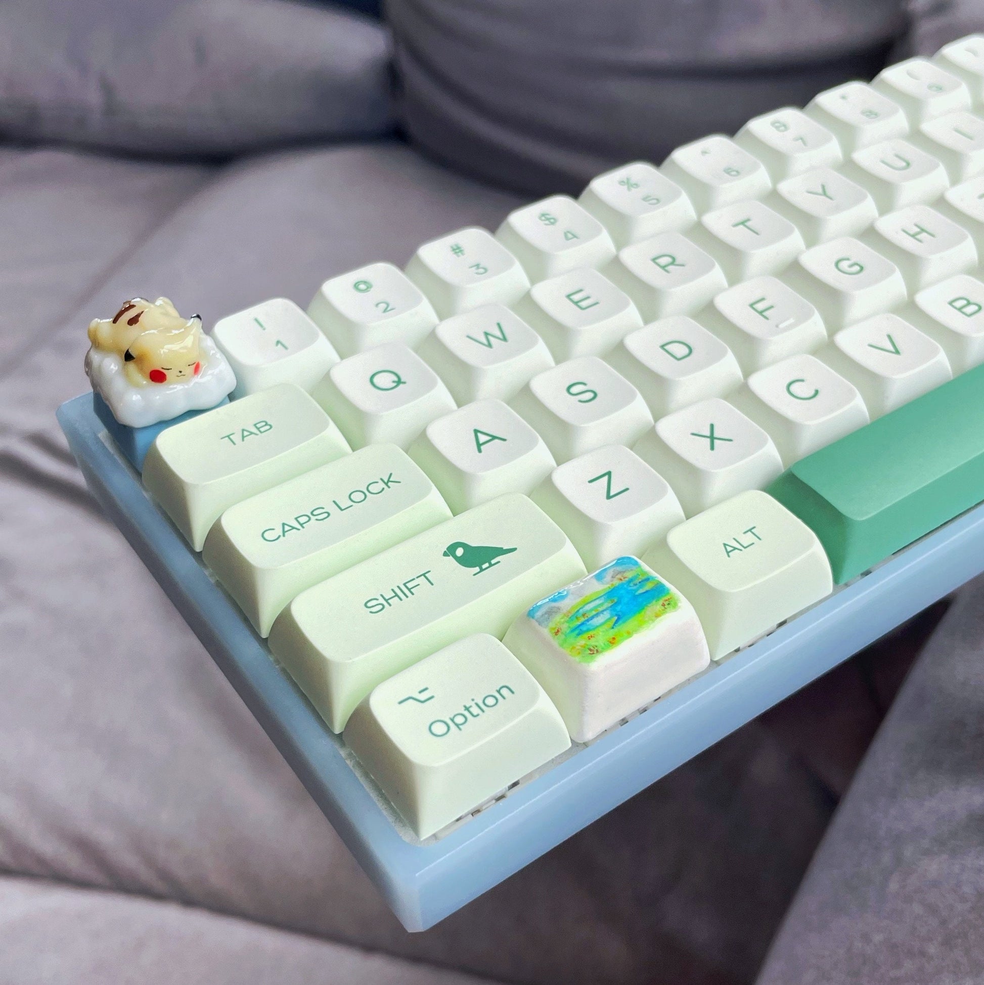 Pikachu Artisan Keycap | Mechanical Keyboard Cherry MX compatible