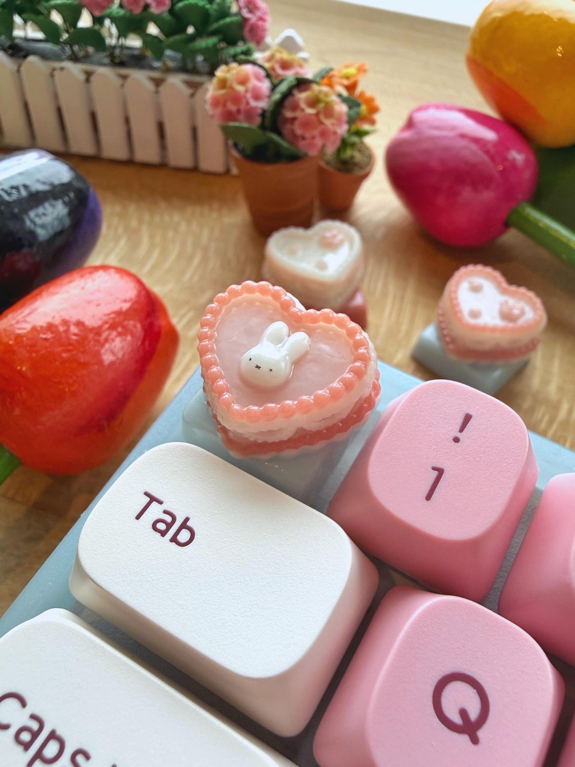 Vintage Heart Cake Artisan Keycap | Mechanical Keyboard Cherry MX compatible | Valentines Day Launch
