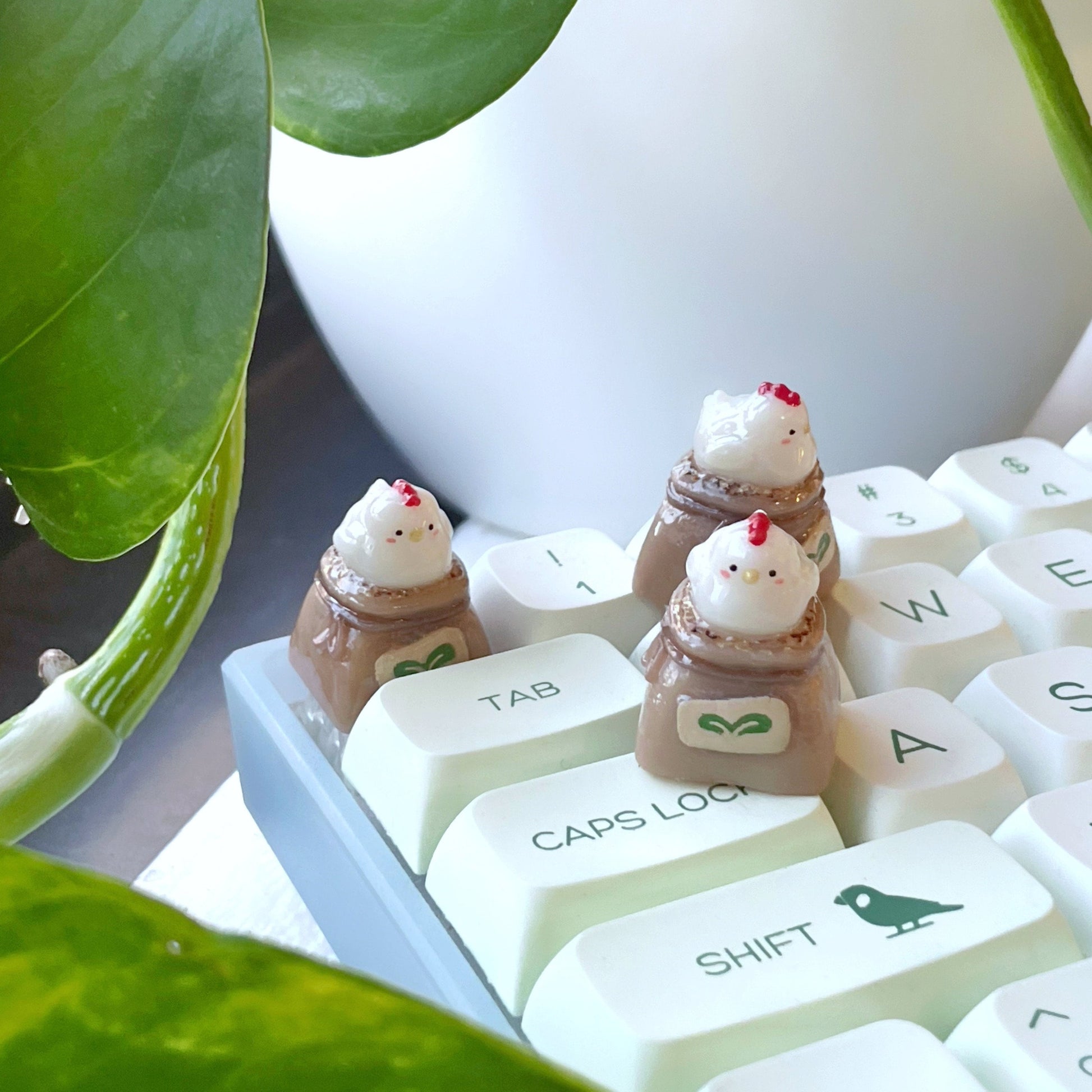 Chicken/Hen Artisan Keycap | Mechanical Keyboard Cherry MX compatible
