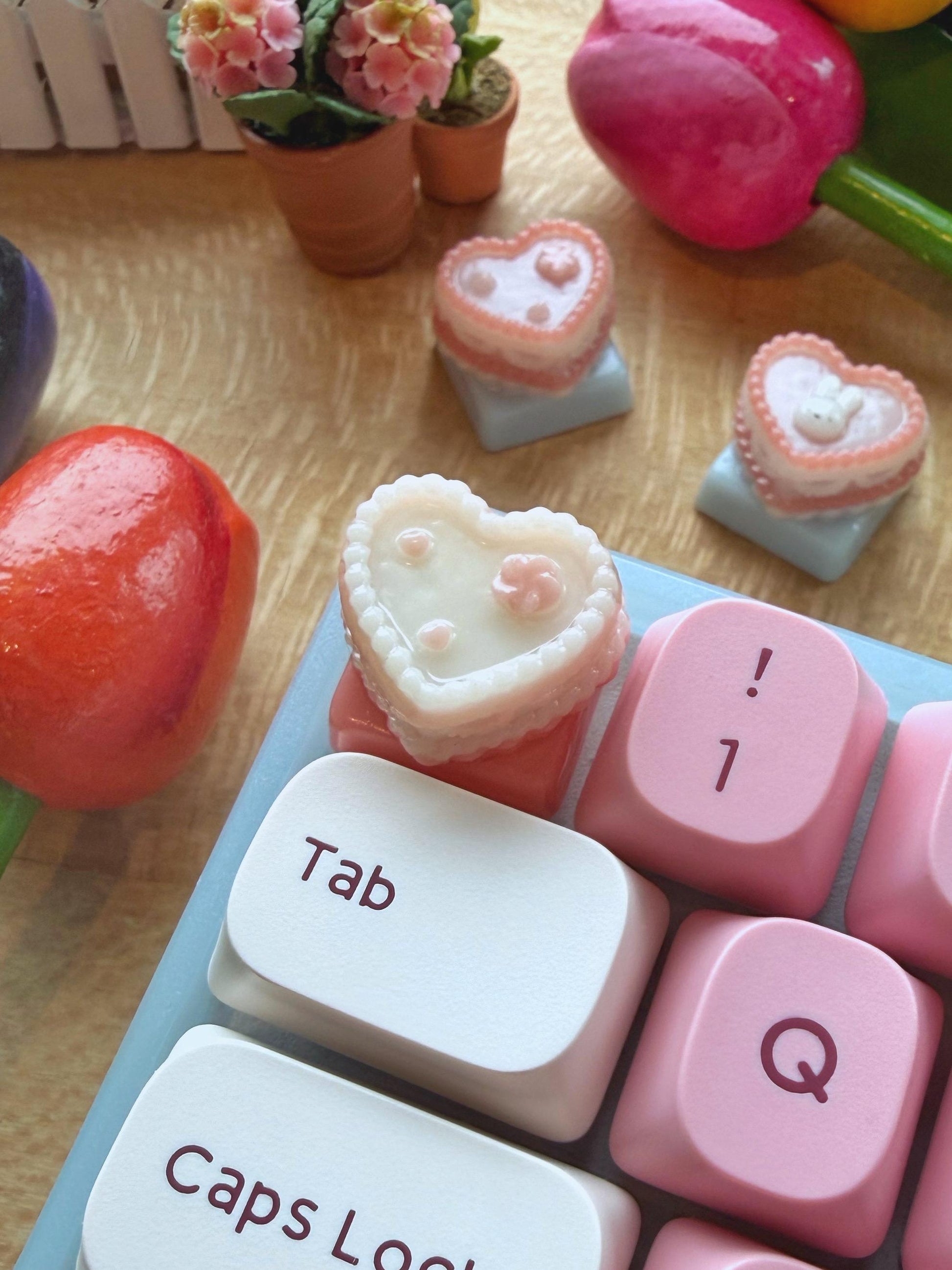 Vintage Heart Cake Artisan Keycap | Mechanical Keyboard Cherry MX compatible | Valentines Day Launch