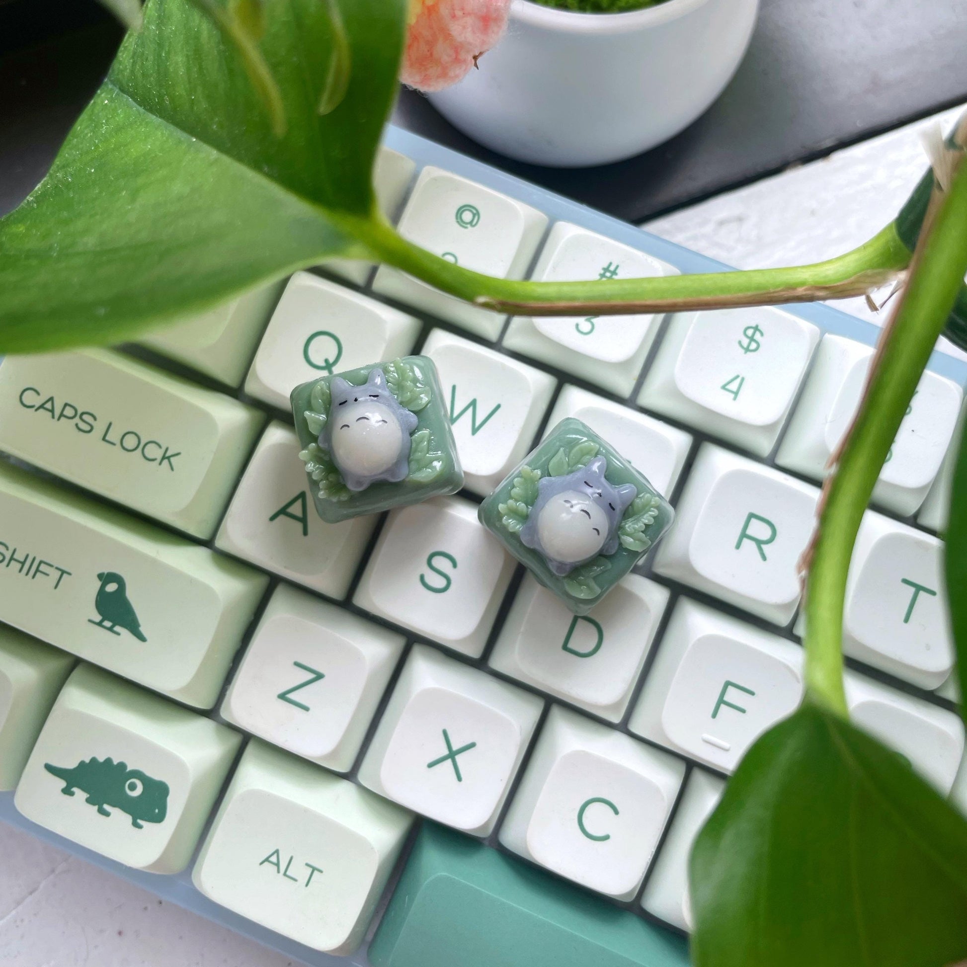 Totoro Keycap | Handmade Artisan Keycap | Mechanical Keyboard Cherry MX compatible