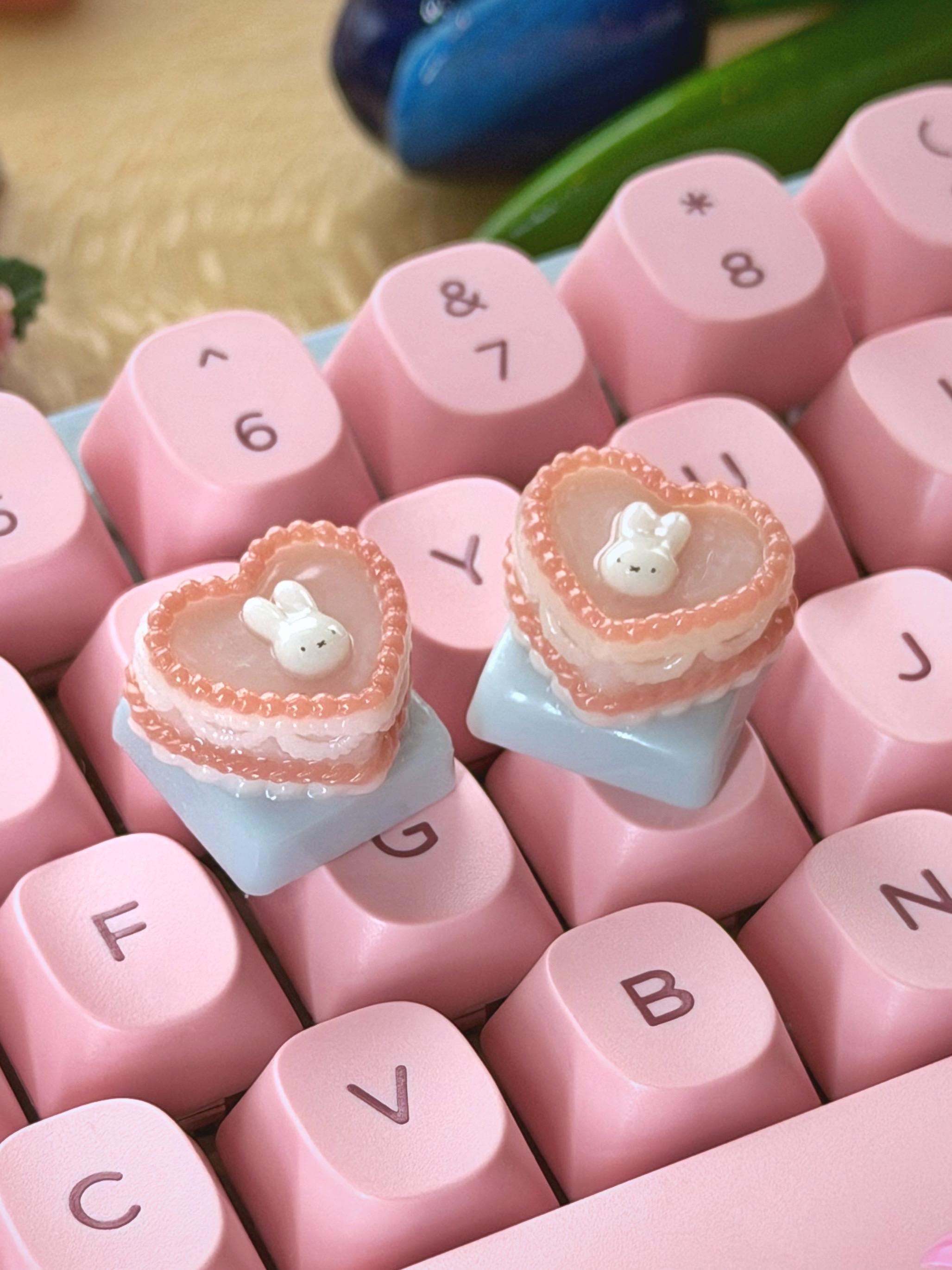 Vintage Heart Cake Artisan Keycap | Mechanical Keyboard Cherry MX compatible | Valentines Day Launch