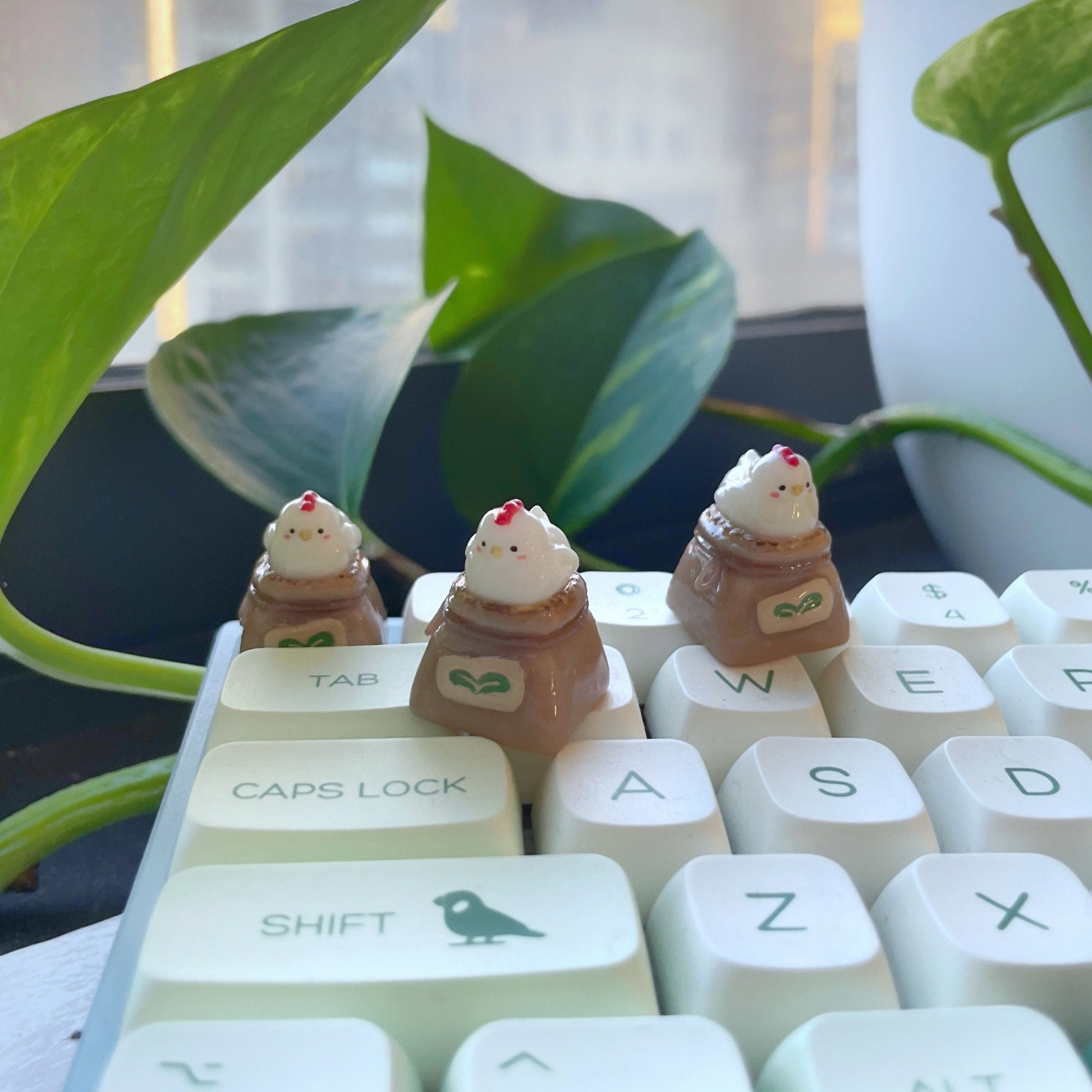 Chicken/Hen Artisan Keycap | Mechanical Keyboard Cherry MX compatible