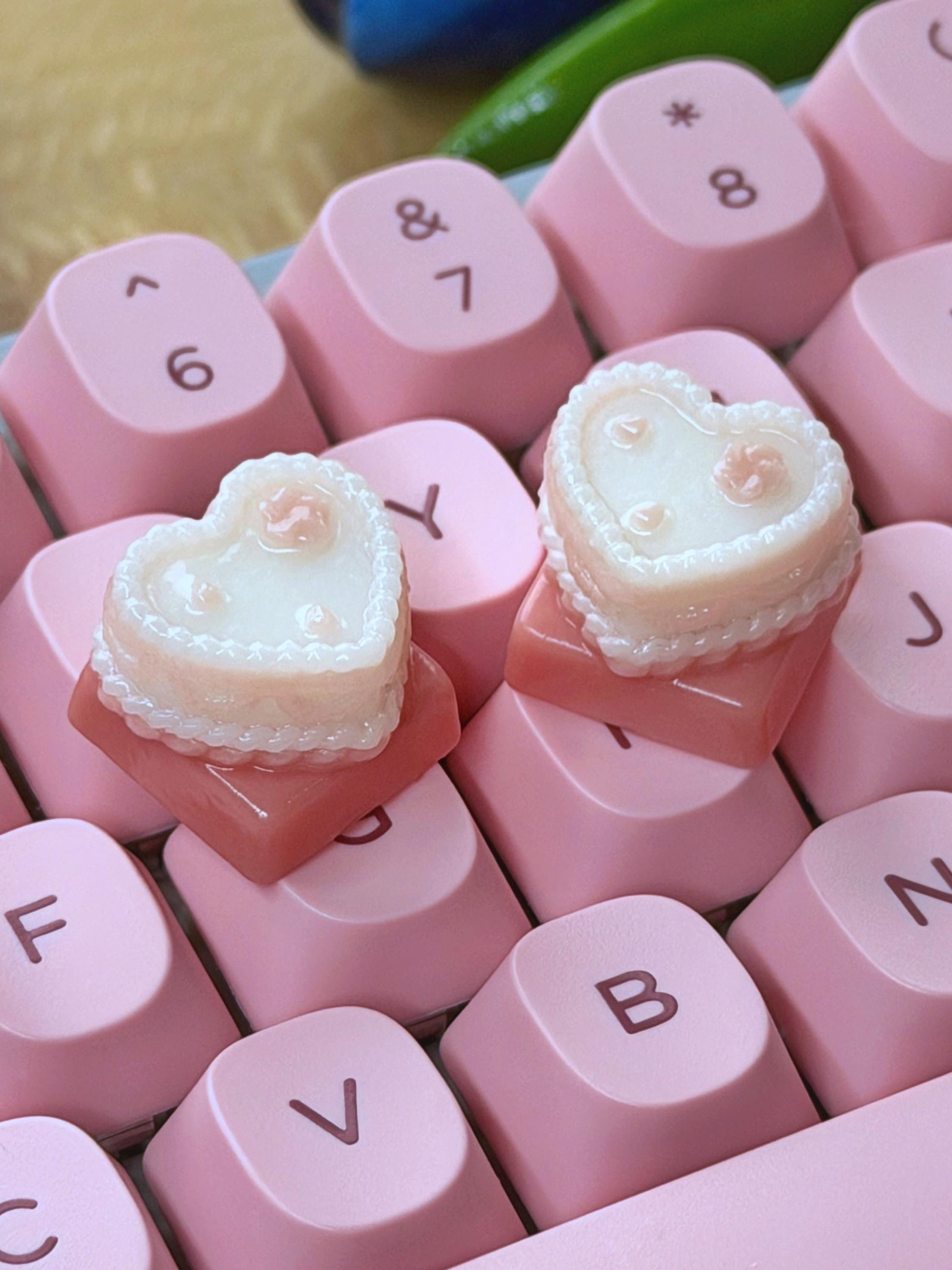 Vintage Heart Cake Artisan Keycap | Mechanical Keyboard Cherry MX compatible | Valentines Day Launch